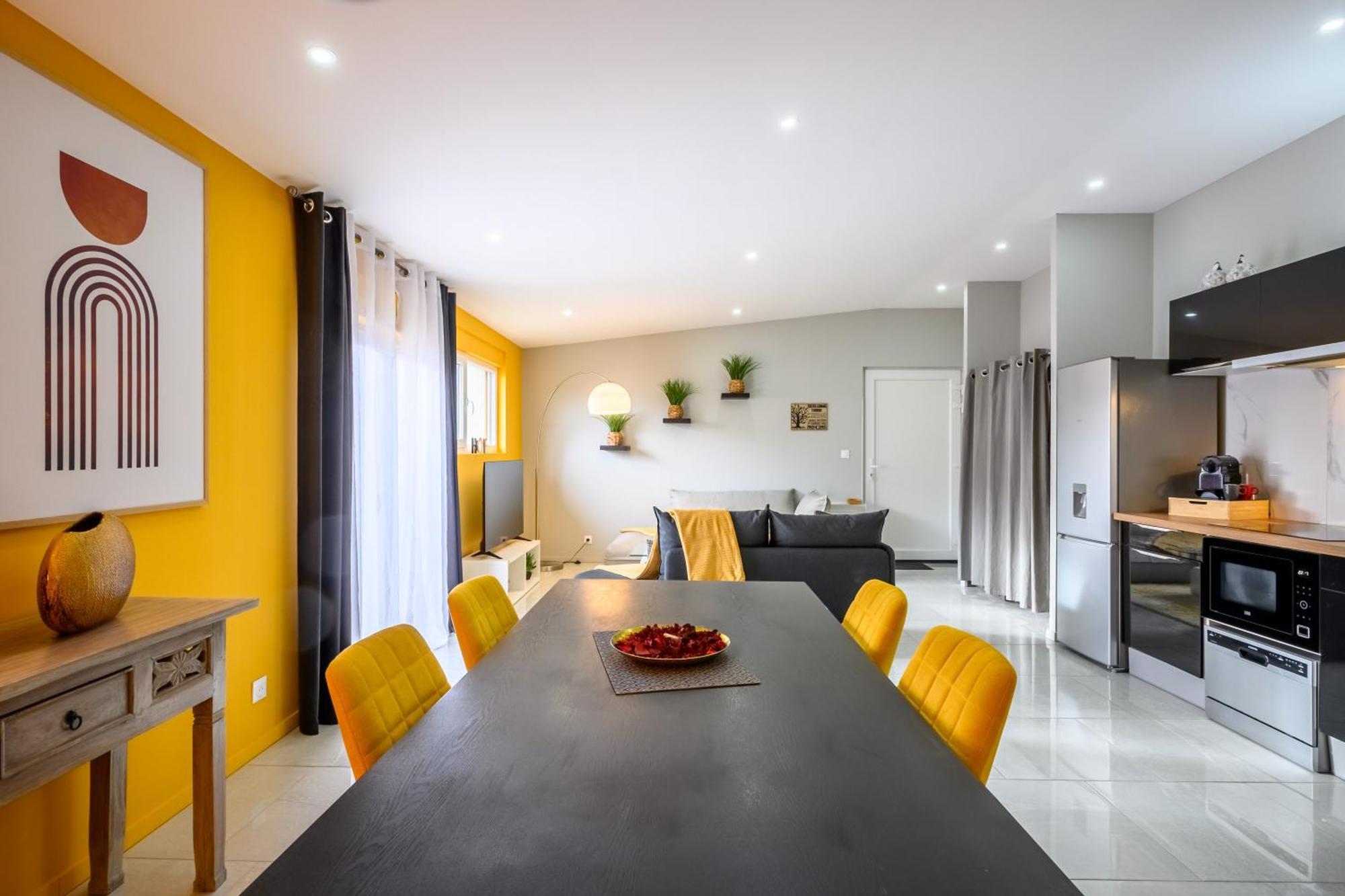 Le Charles Apartment Montbéliard Екстериор снимка